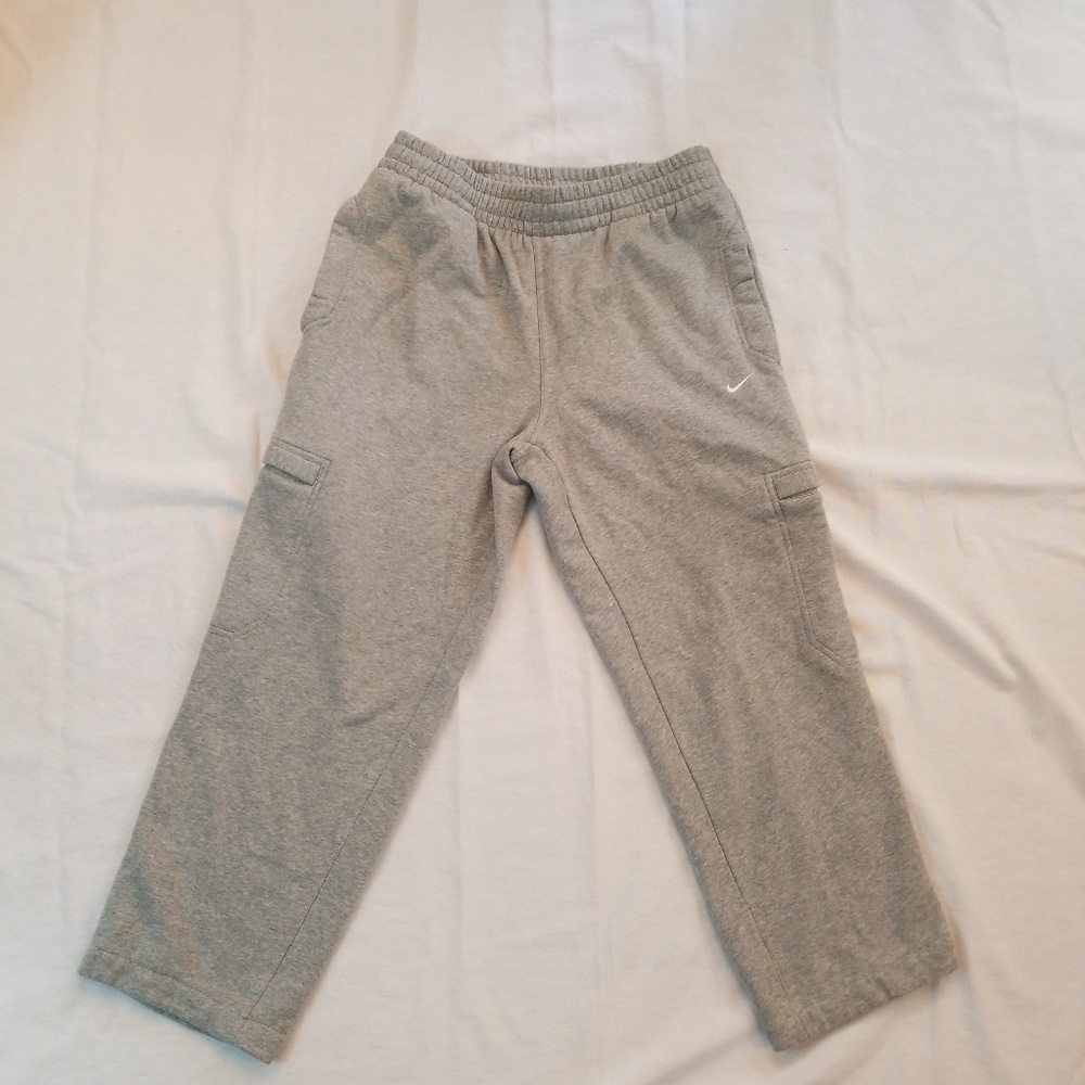 Nike Sweatpants Gray kids Size Medium